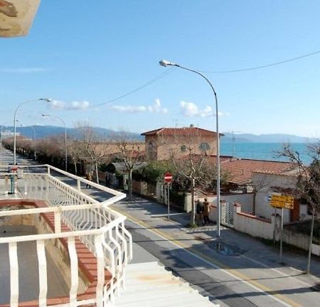 Hotel Eden Follonica Eksteriør billede