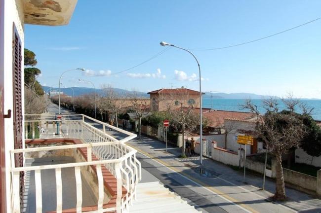 Hotel Eden Follonica Eksteriør billede