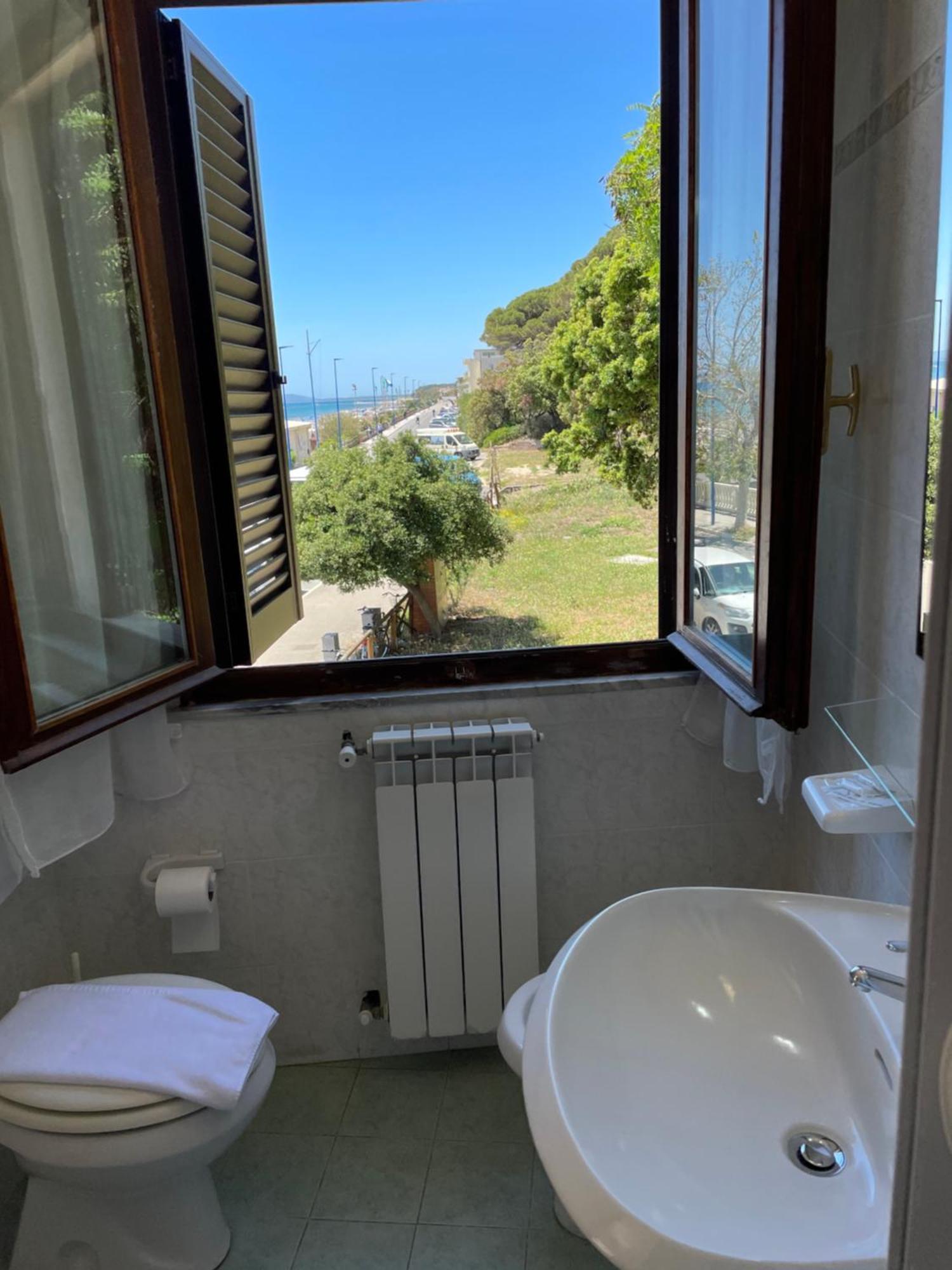 Hotel Eden Follonica Eksteriør billede